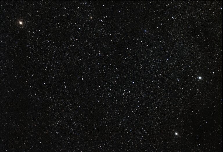 V488 Sagittae: la stella nuova accesa tra le piume della Freccia